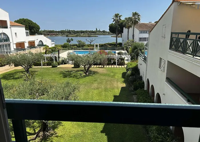 2 Pieces Avec Piscine Et Parking A Port Camargue - Fr-1-250-293 Апартаменты Ле-Гро-дю-Руа
