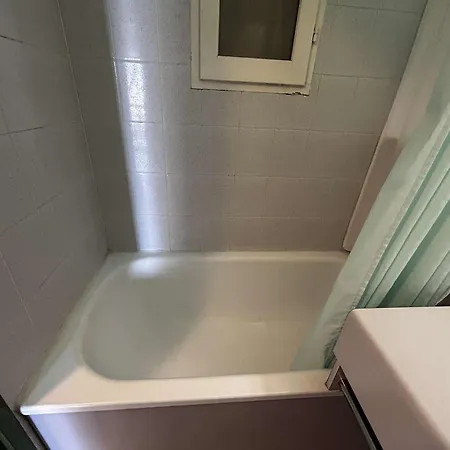 Apartmán 2 Pieces Avec Piscine Et Parking A Port Camargue - Fr-1-250-293