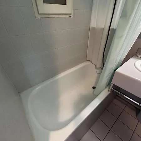 Apartmán 2 Pieces Avec Piscine Et Parking A Port Camargue - Fr-1-250-293