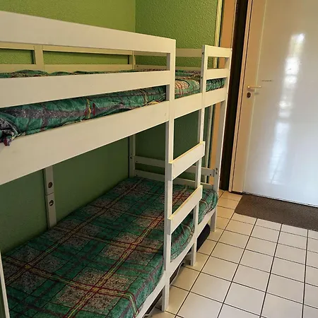 2 Pieces Avec Piscine Et Parking A Port Camargue - Fr-1-250-293 * ル・グロー・デュ・ロワ